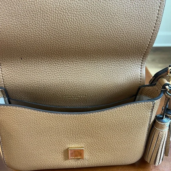 Tory Burch Tan Crossbody Bag with Logo and Silver Hardware - Picture 2 of 6
